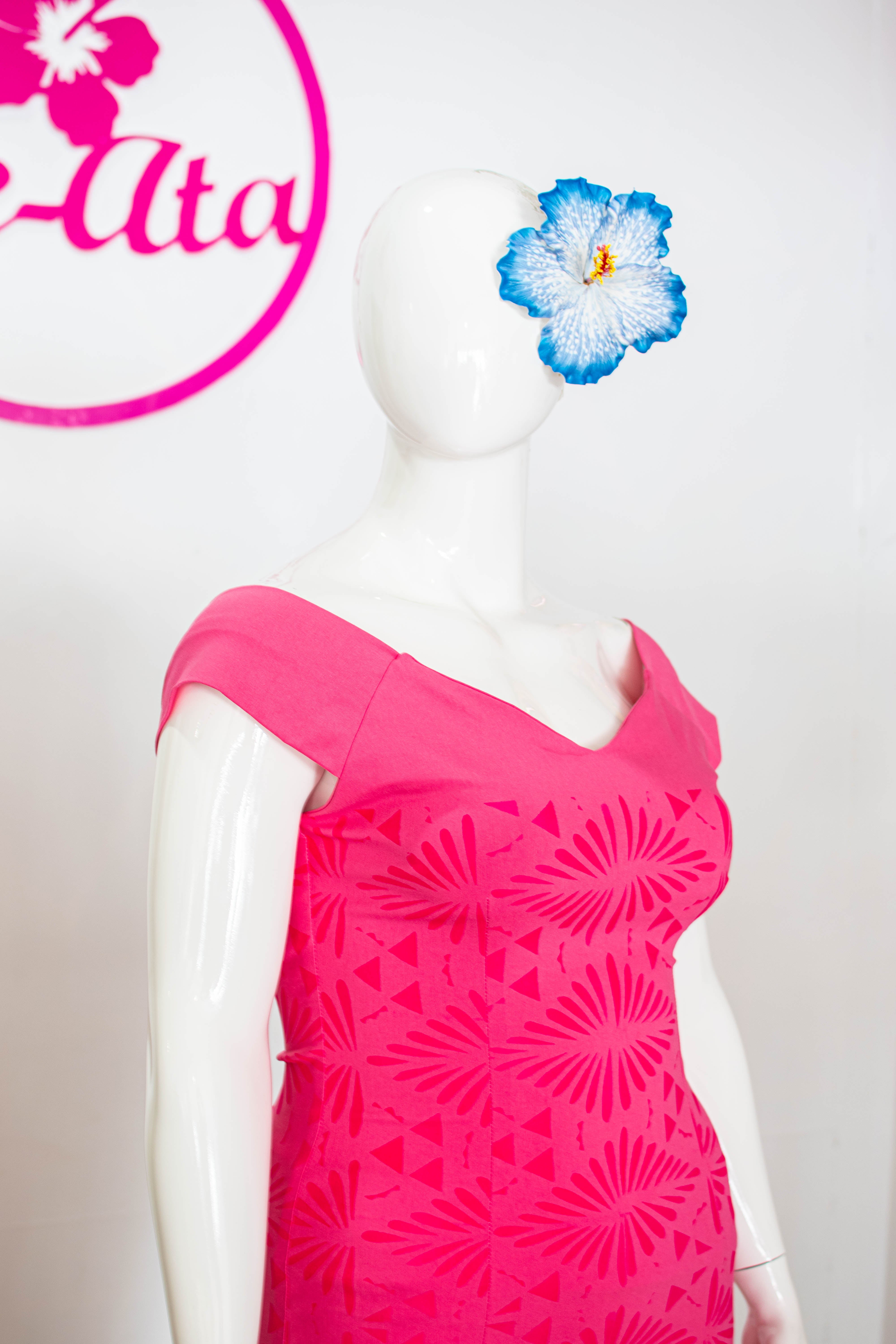 Classic Off-The-Shoulder Fitted Puletasi