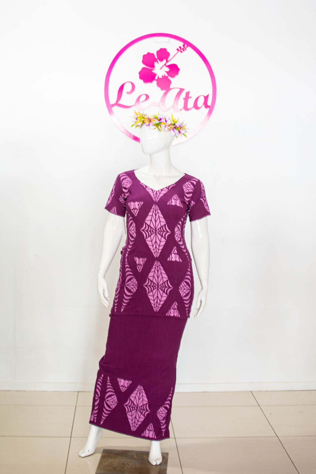 Classic V-Neck Fitted Puletasi