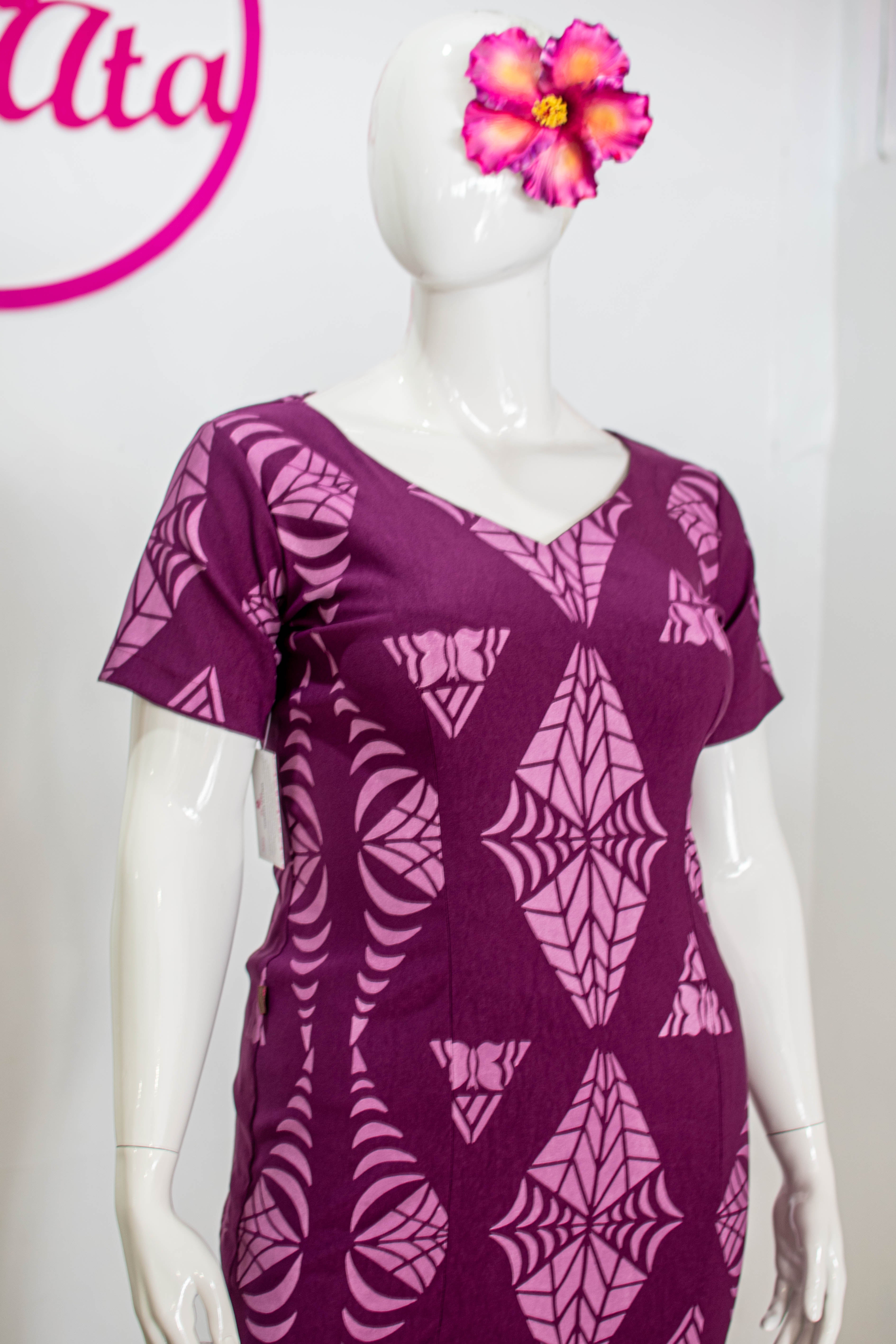 Classic V-Neck Fitted Puletasi