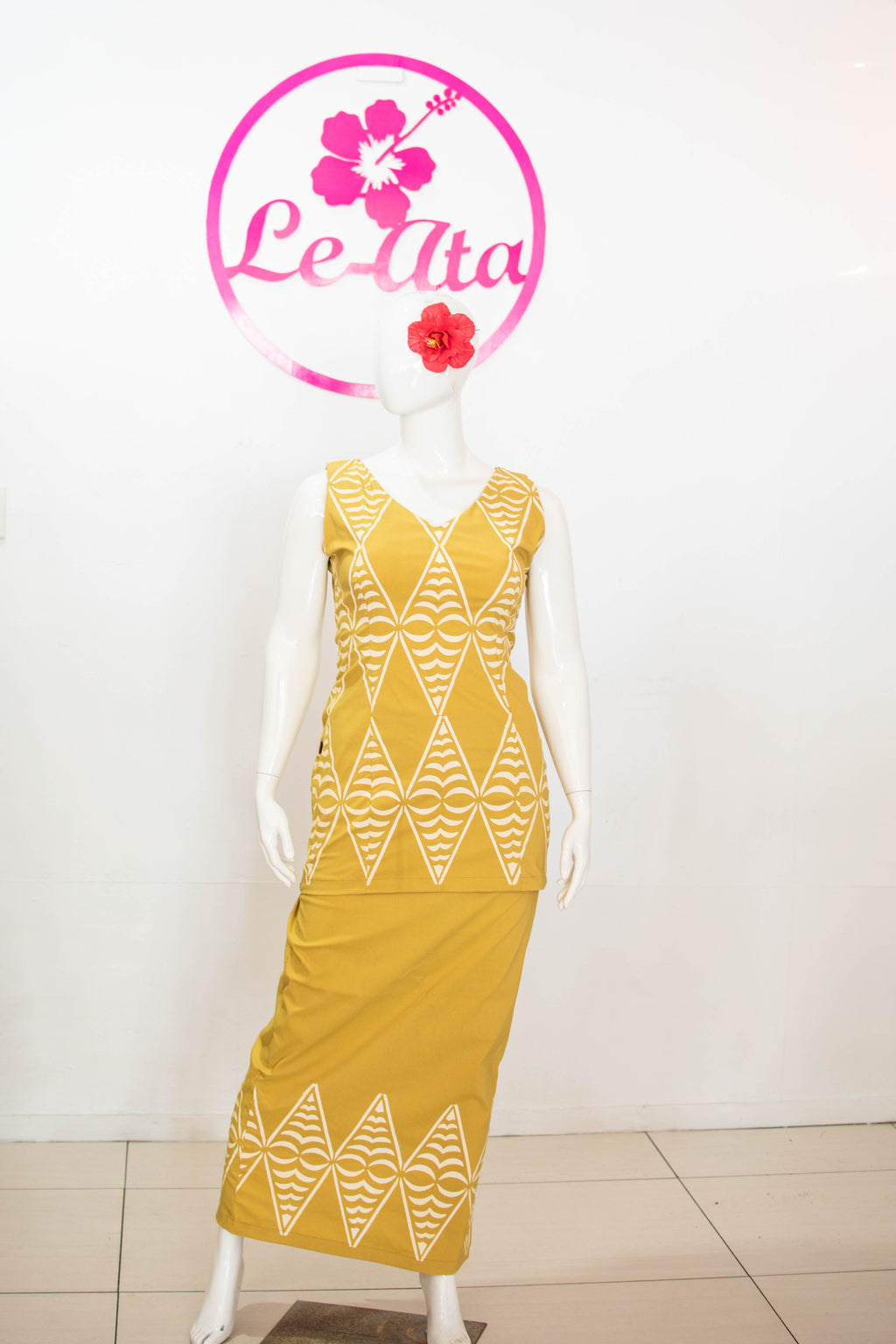 Classic V-Neck Fitted Puletasi