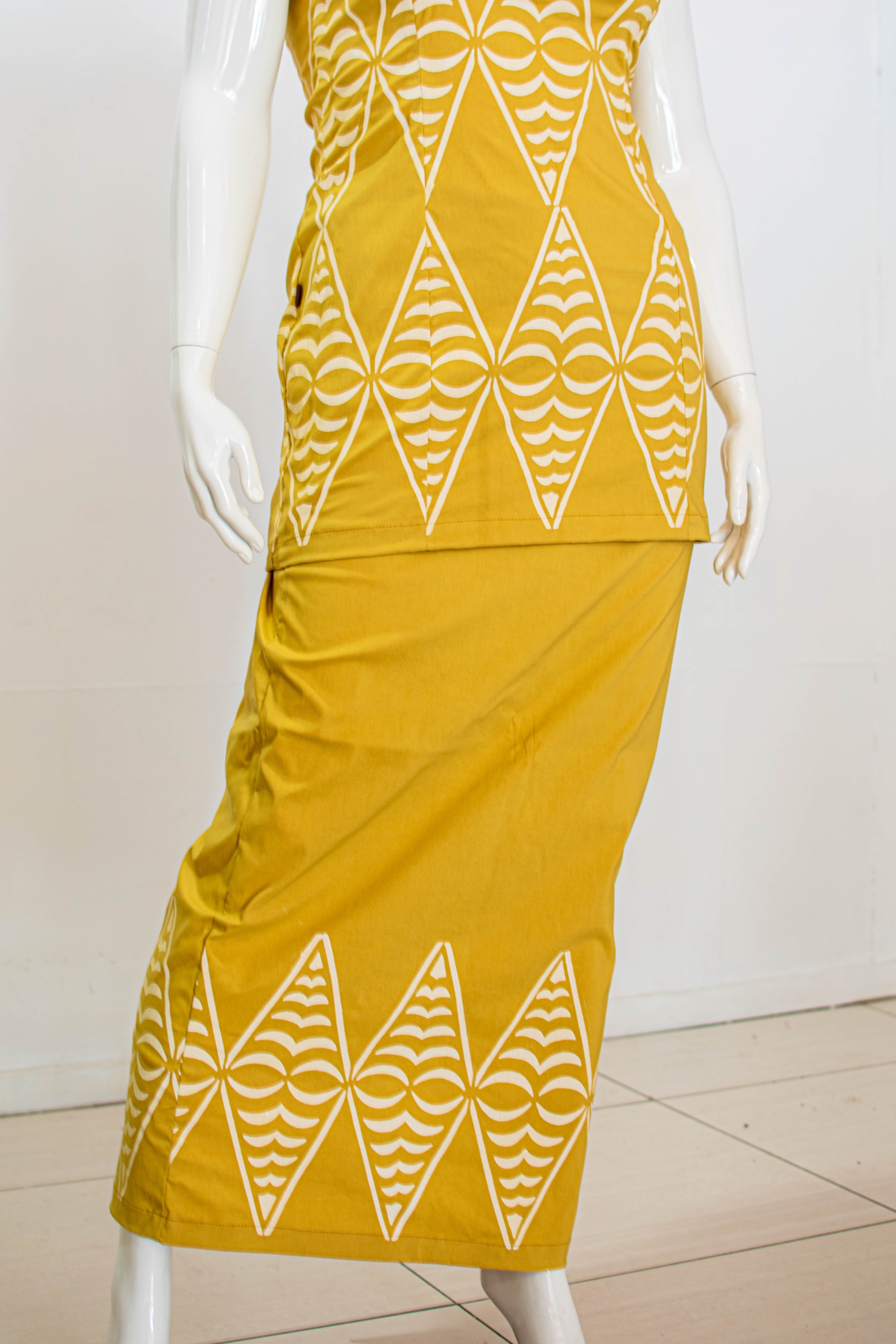 Classic V-Neck Fitted Puletasi