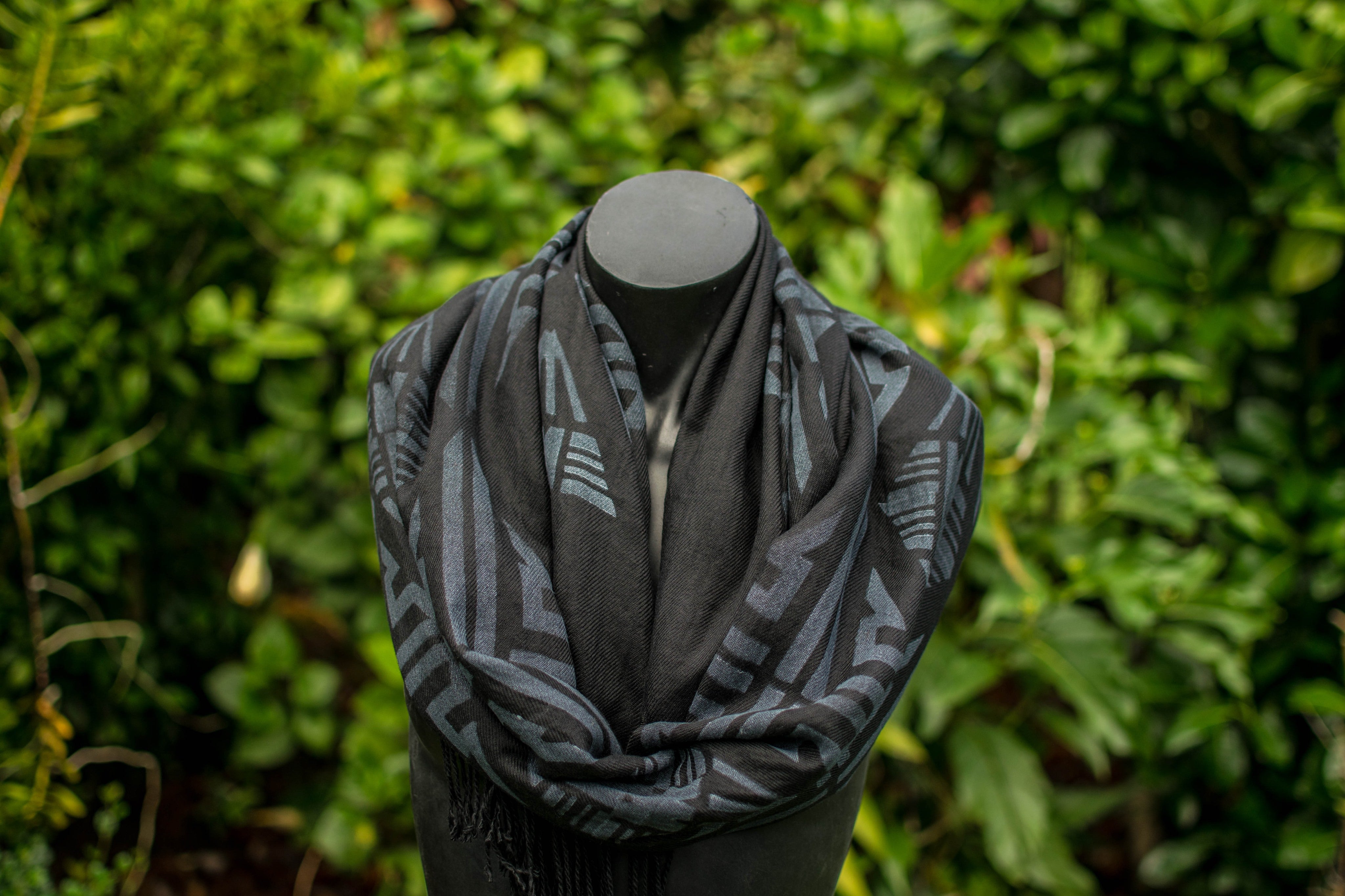 Elei Scarf